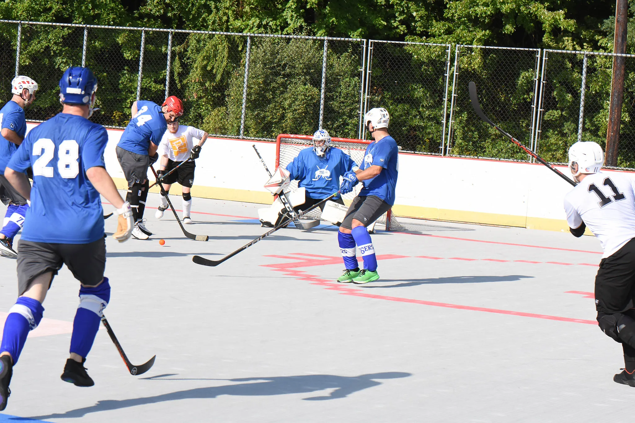 Ball hockey photo 9
