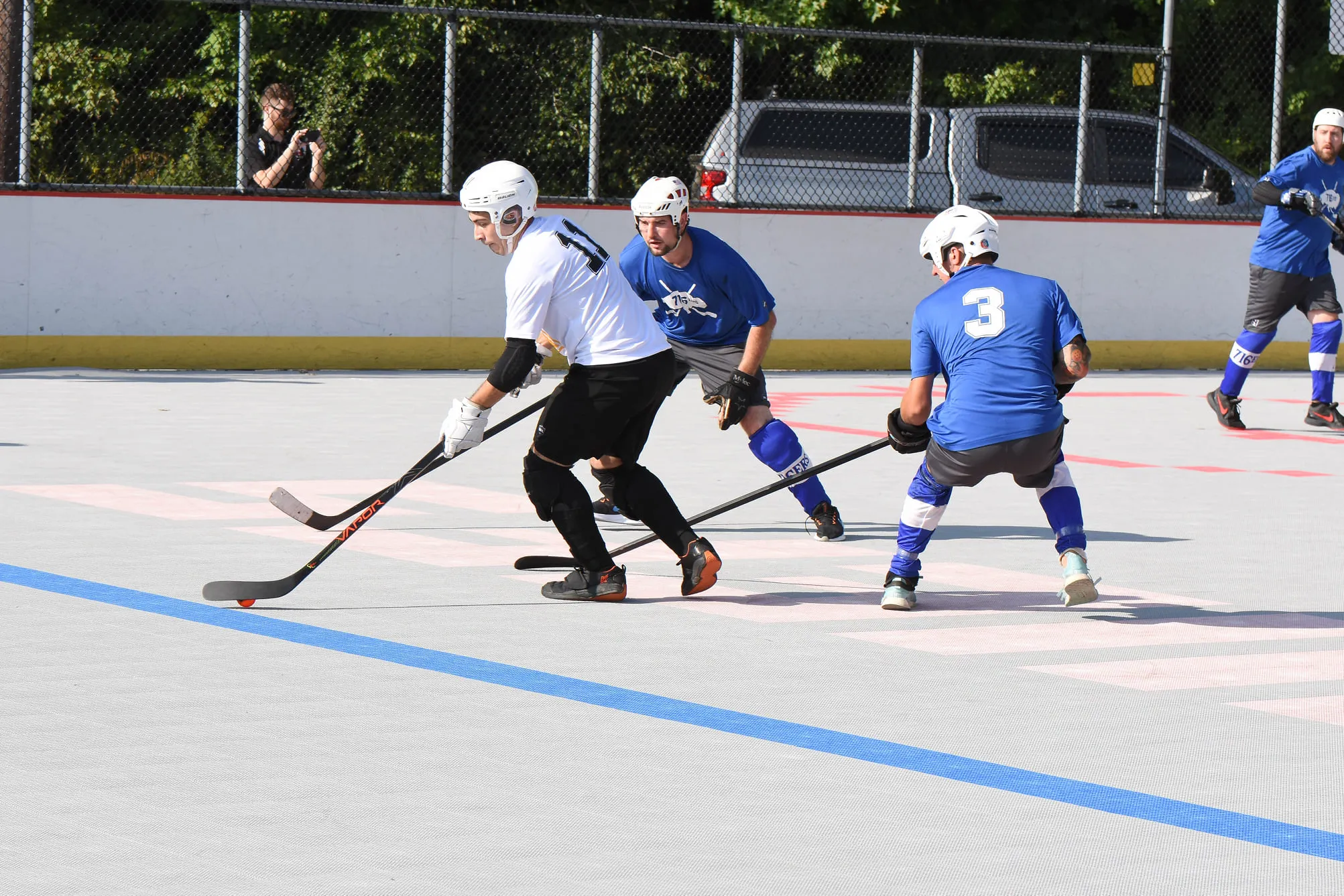 Ball hockey photo 10